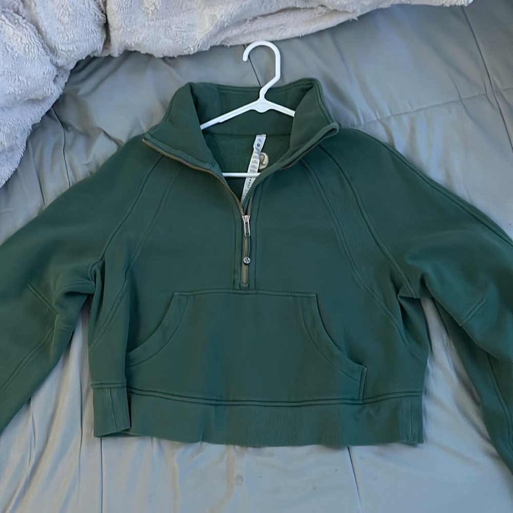 M/L Lululemon Scuba - Picture 3 of 15